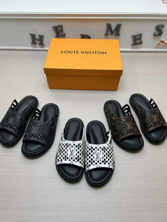 Picture of Louis Vuitton Slippers _SKULVsz35-43mnf0325578